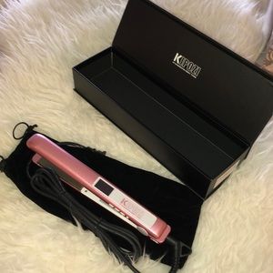 Kipozi Beauty Hair Straightener Flat Iron Pink NIB
